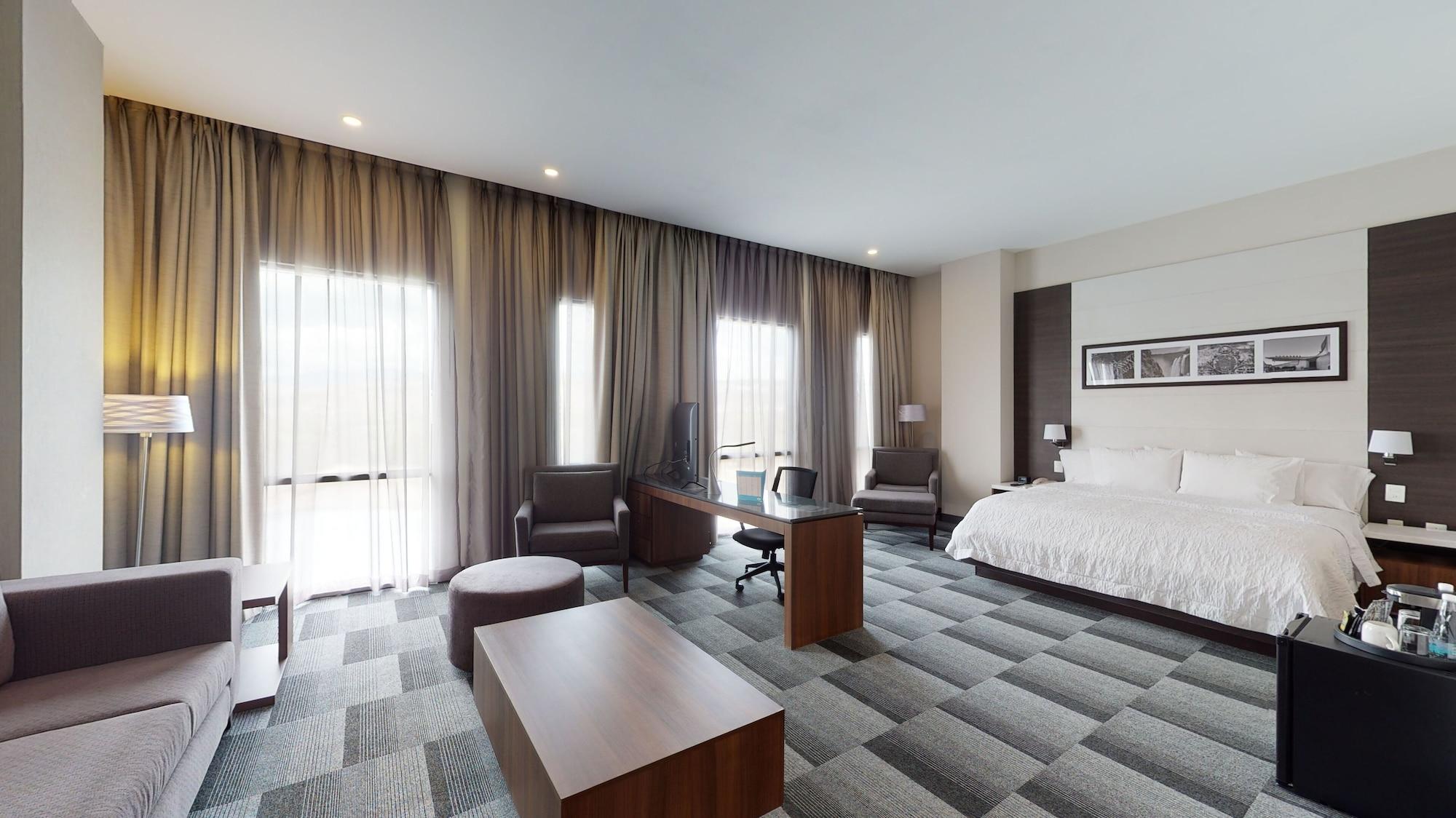 Hampton Inn And Suites San Luis Potosi Slp Buitenkant foto