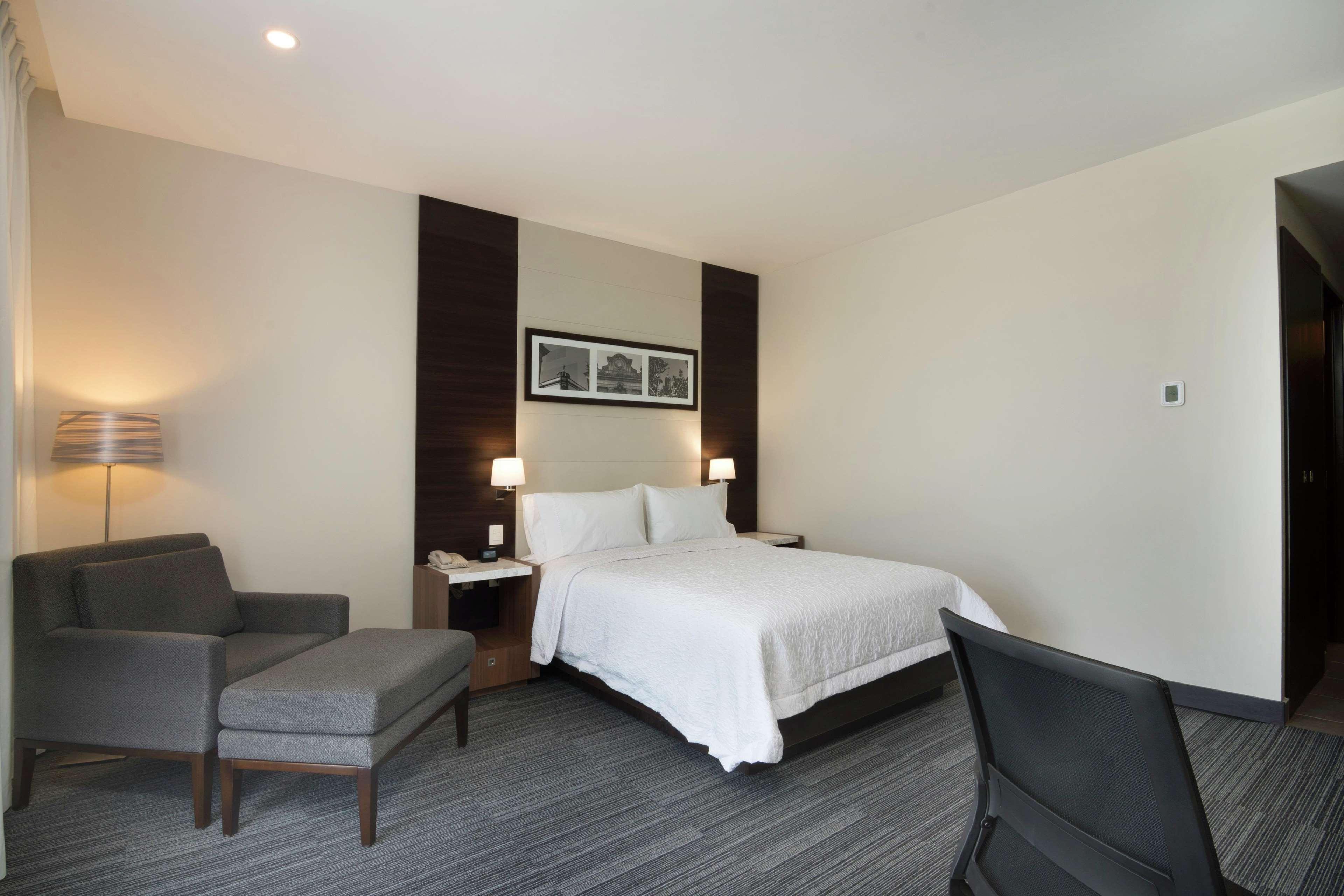 Hampton Inn And Suites San Luis Potosi Slp Buitenkant foto