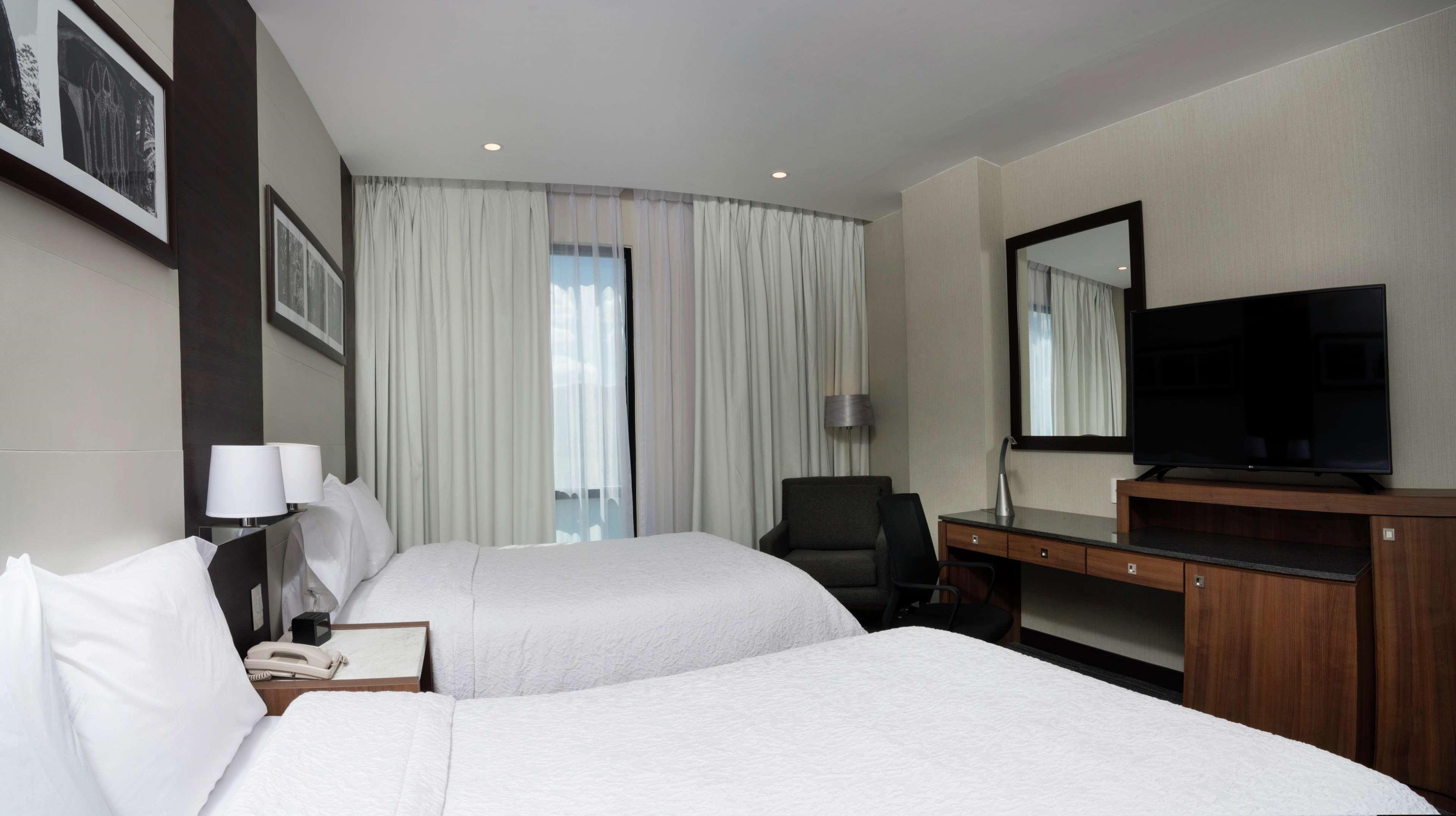 Hampton Inn And Suites San Luis Potosi Slp Buitenkant foto