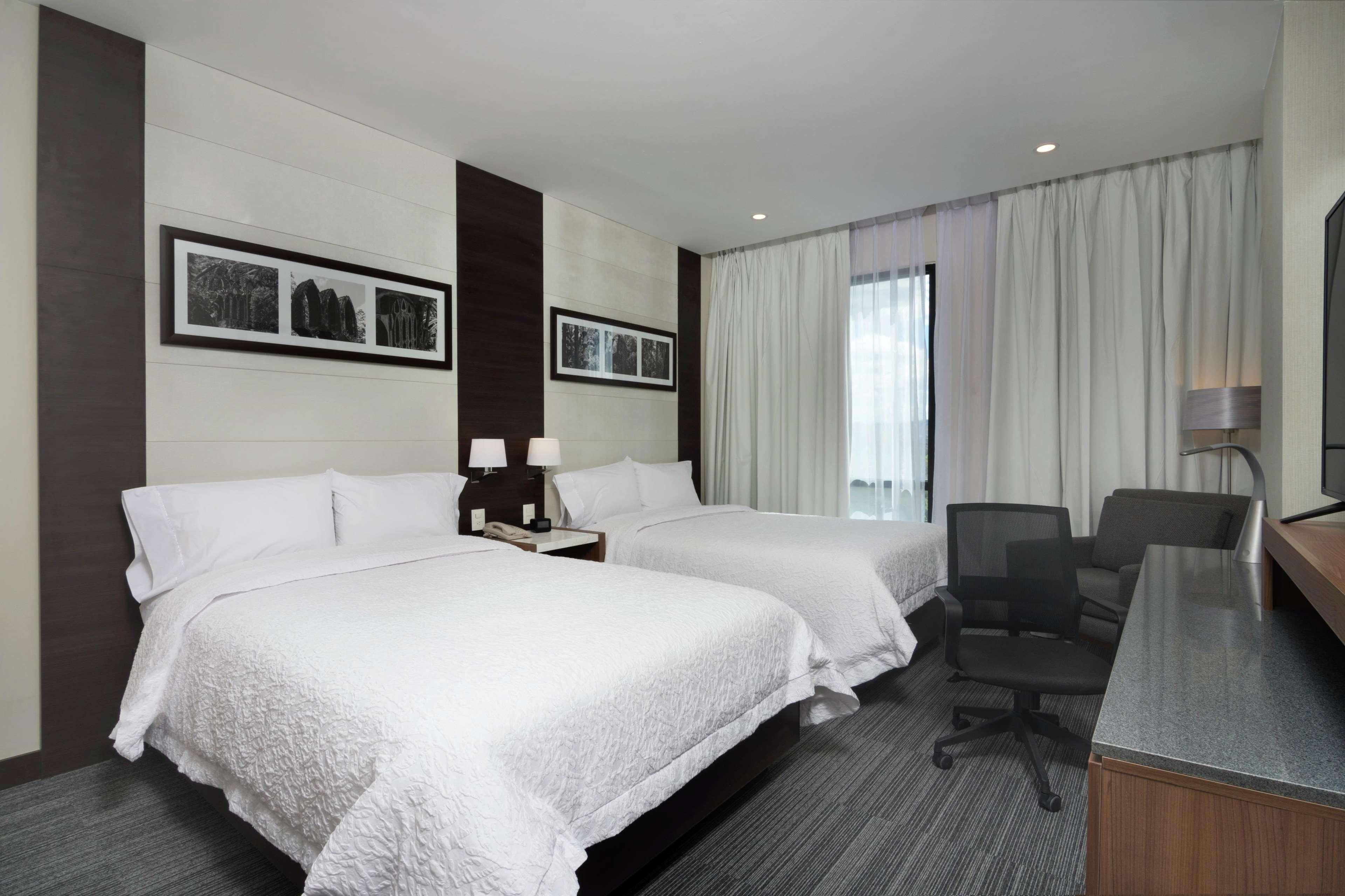 Hampton Inn And Suites San Luis Potosi Slp Buitenkant foto