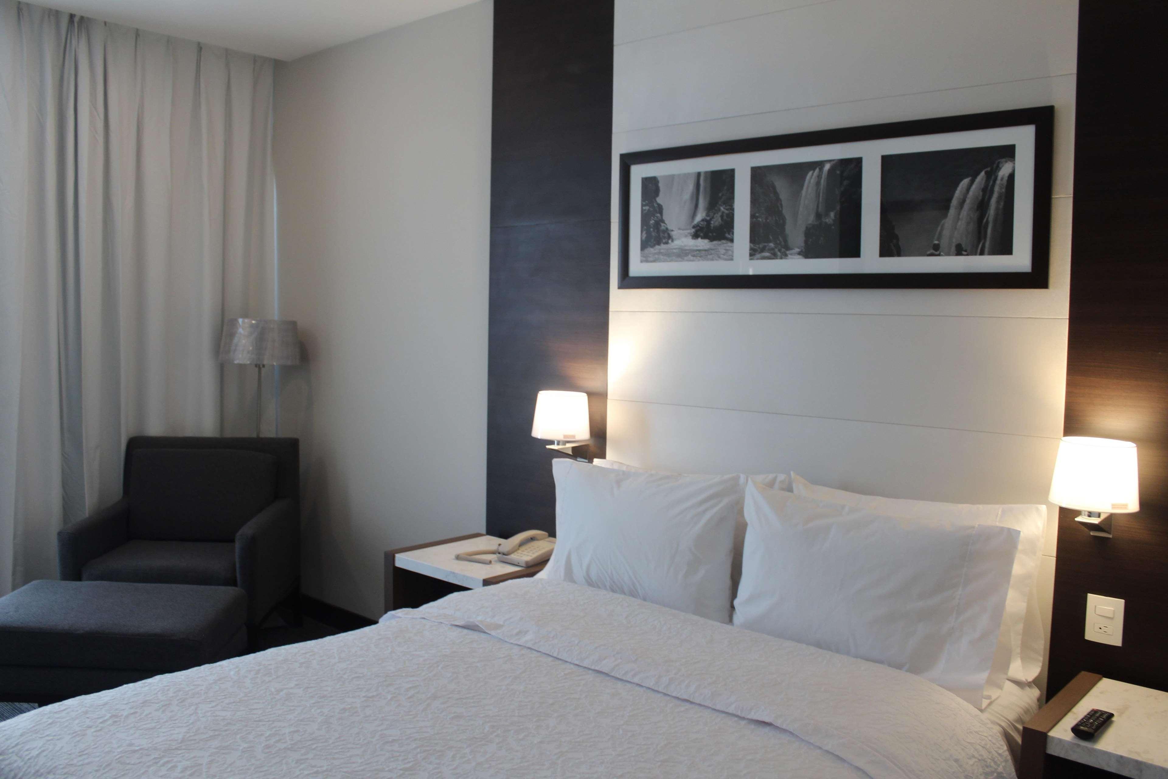 Hampton Inn And Suites San Luis Potosi Slp Buitenkant foto